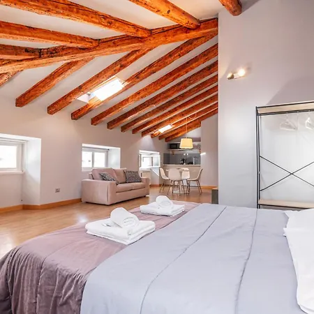 La Fermata Del Viandante * Τεργέστη