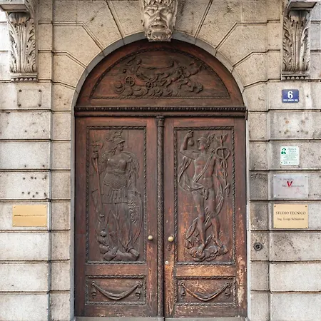 La Fermata Del Viandante Trieste