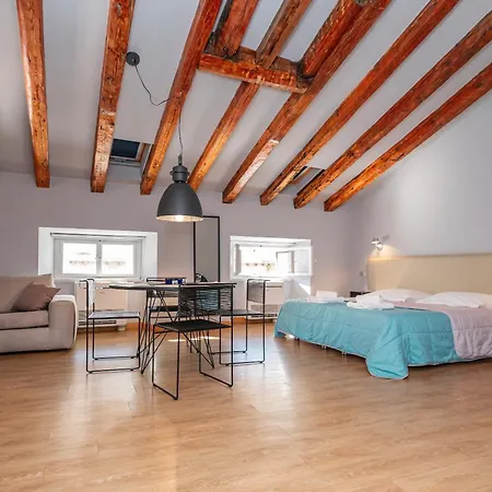 La Fermata Del Viandante Apartamento Trieste