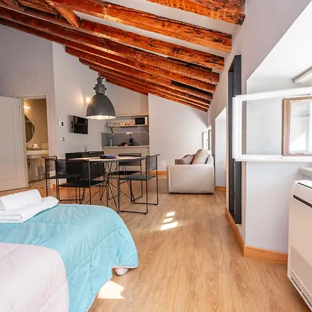 La Fermata Del Viandante Trieste