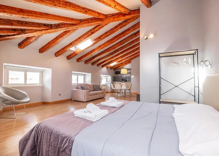 La Fermata Del Viandante * Trieste